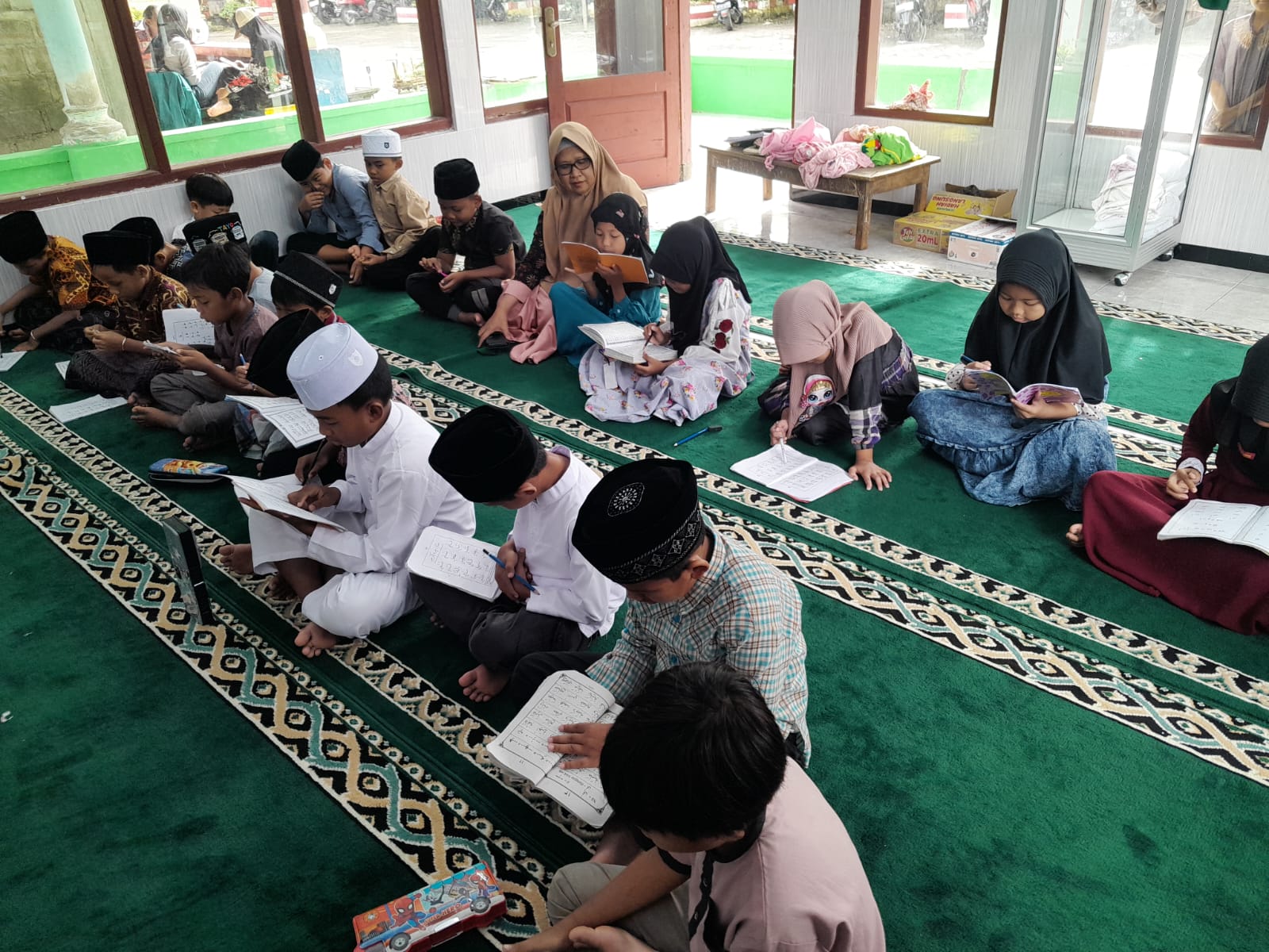 Bentuk Karakter Religius, Siswa SDN 6 Arjowilangun Intensifkan Kegiatan Tadarus Al-Qur'an Bersama
