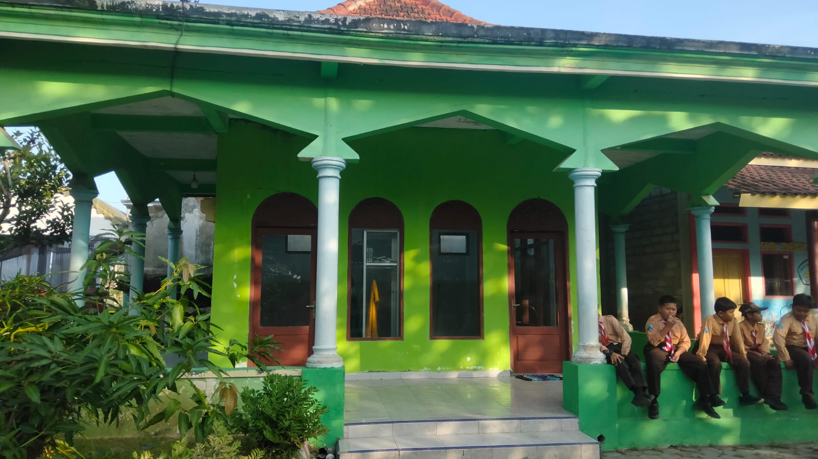 MUSHOLA SEKOLAH