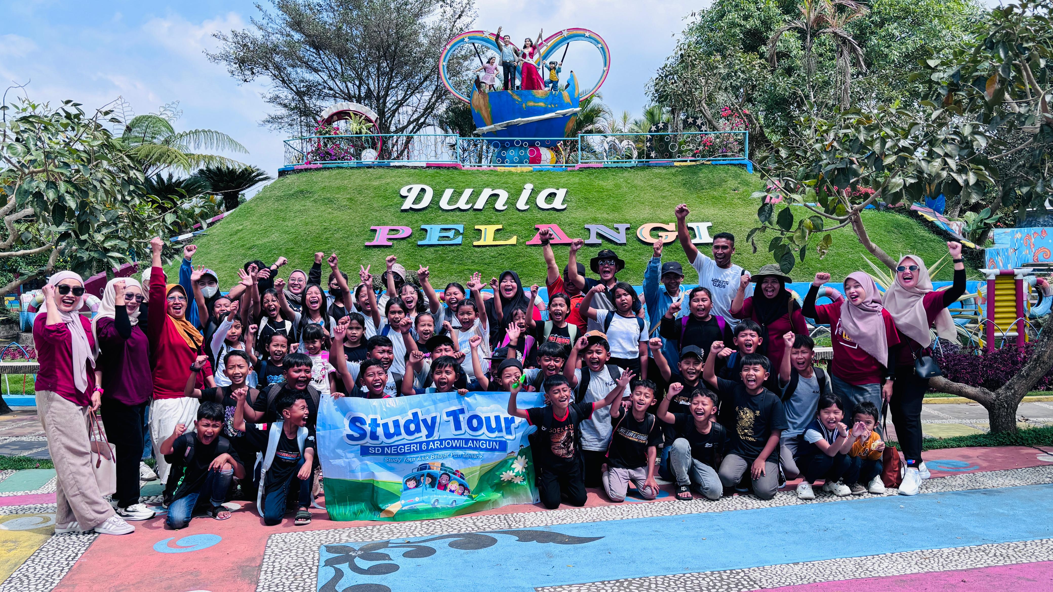 3. Program Akademik & Kontekstual: "BOOSTER CLASS" (Batu-Malang Outing & Science Terintegrasi)