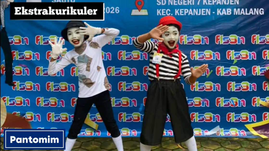 Ekstrakulikuler Phantomim
