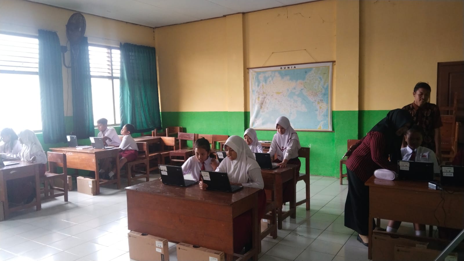 RUANG IT